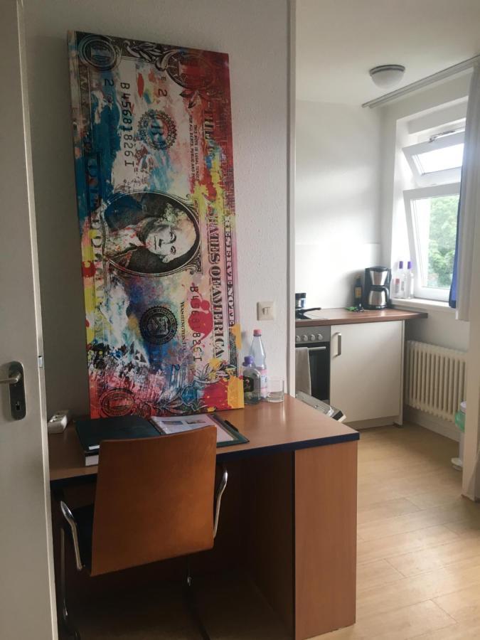Mauer Castle Apartment Berlin Bagian luar foto