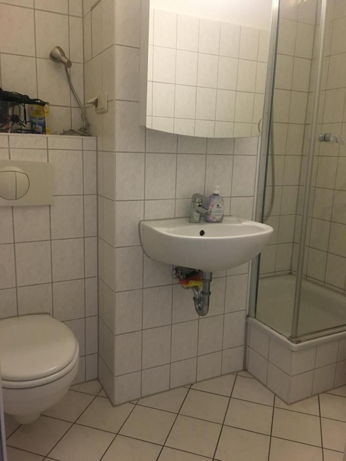 Mauer Castle Apartment Berlin Bagian luar foto